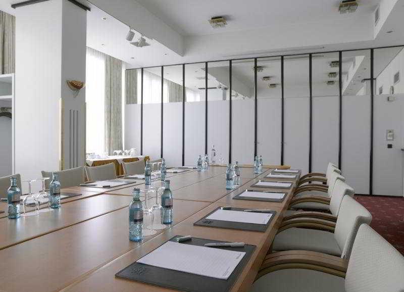 Holiday Inn Munich-Schwabing Ανέσεις φωτογραφία