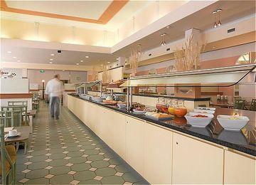 Holiday Inn Munich-Schwabing Εξωτερικό φωτογραφία