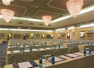 Holiday Inn Munich-Schwabing Εξωτερικό φωτογραφία