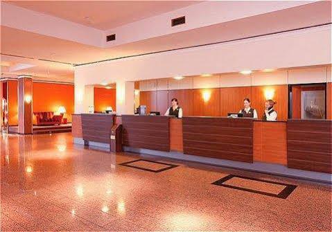 Holiday Inn Munich-Schwabing Εξωτερικό φωτογραφία